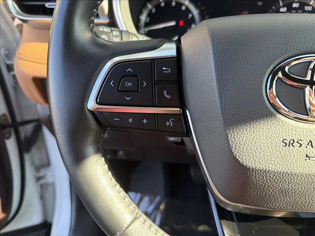 Used 2021 Toyota Highlander Platinum image 15