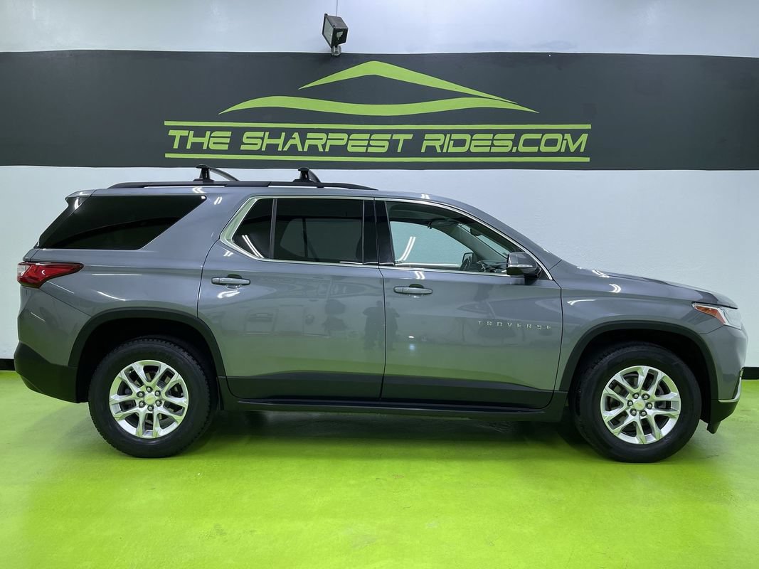 Used 2019 Chevrolet Traverse LT w/ LPO, 'HIT The Road' Package FWD image 11
