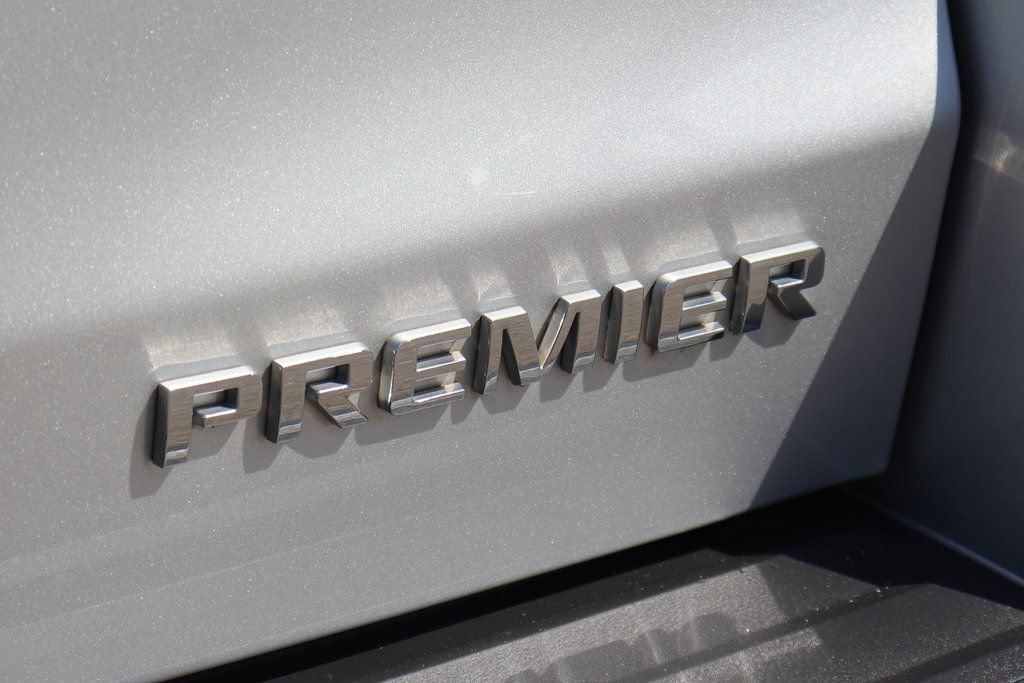 Used 2020 Chevrolet Suburban Premier RWD image 55
