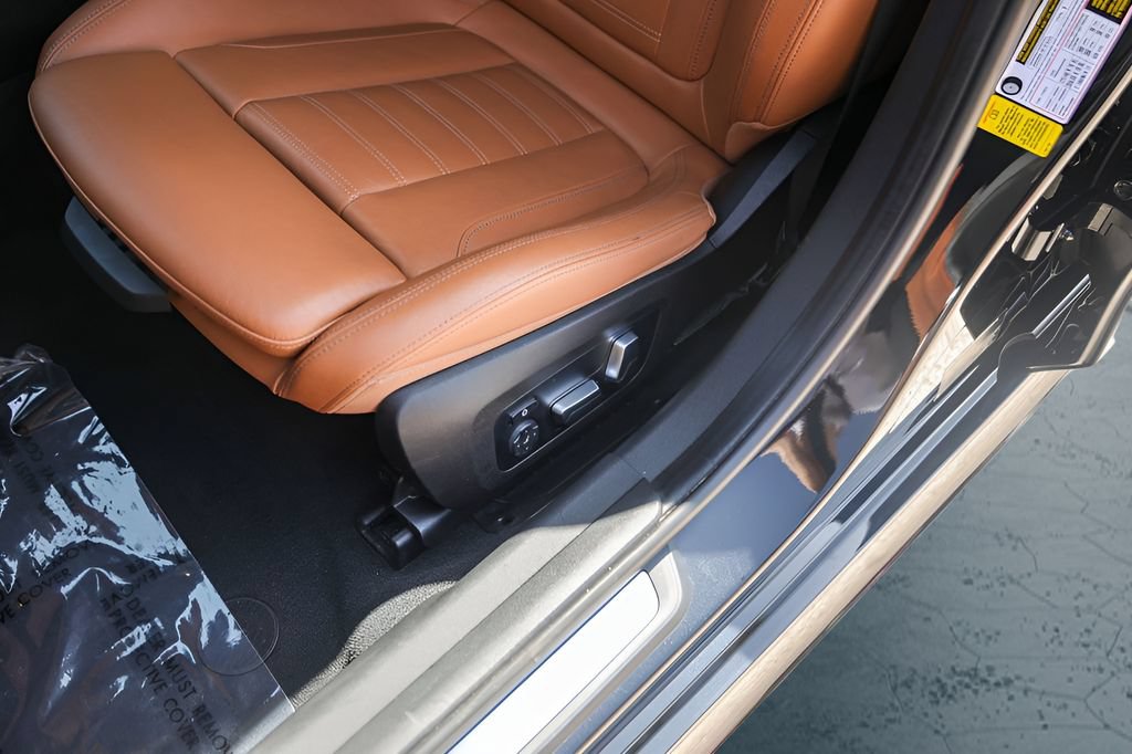 Used 2020 BMW M340i w/ Premium Package RWD image 9