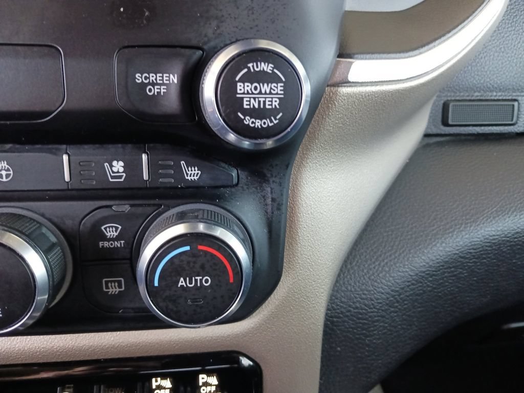 Used 2021 RAM 1500 Laramie AWD/4WD image 26
