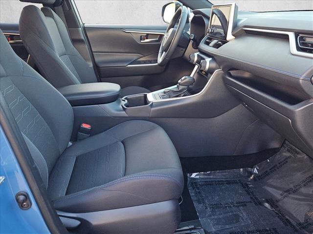 Used 2024 Toyota RAV4 SE image 20