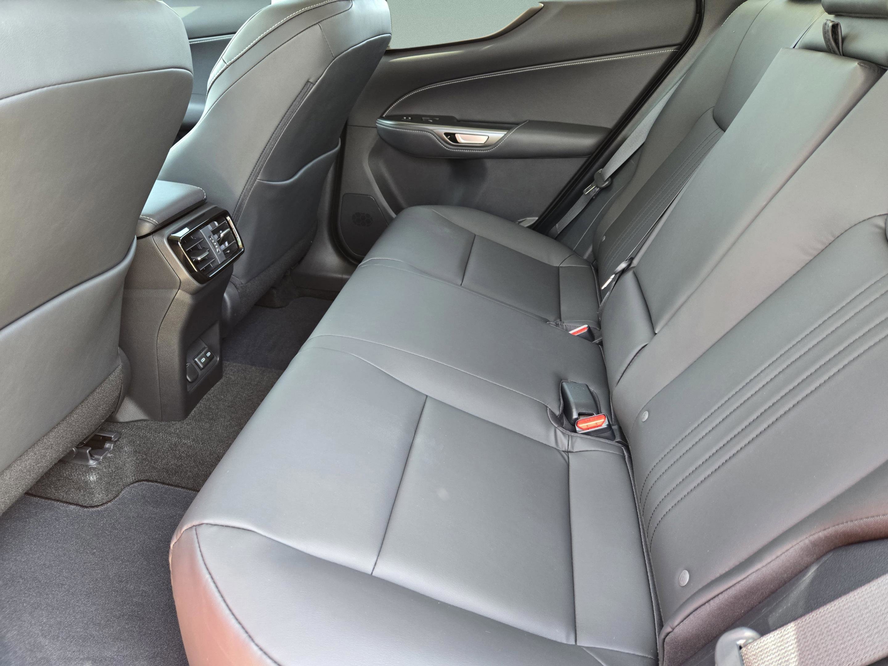 Used 2024 Lexus NX 350 AWD image 30