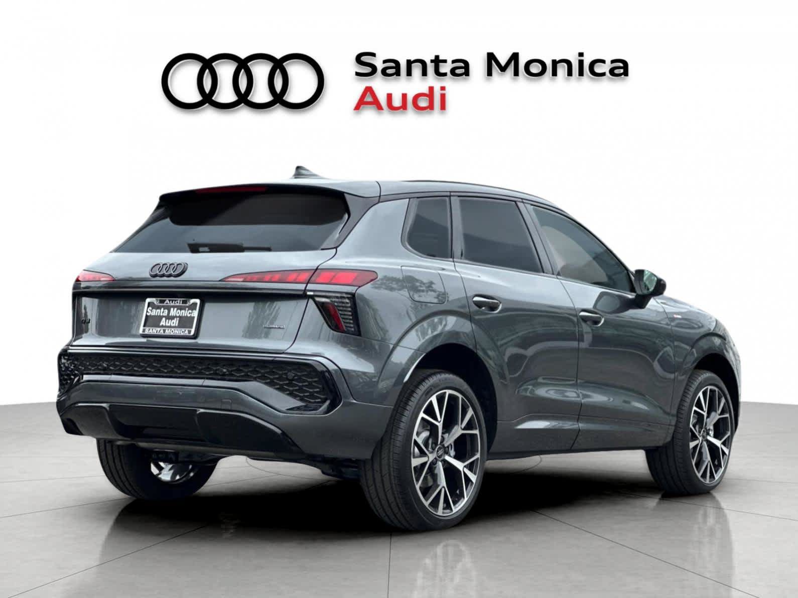 New 2026 Audi Q3 quattro 2.0T AWD/4WD image 2