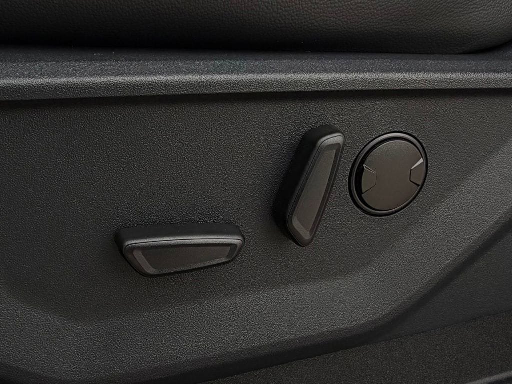 New 2026 Ford F250 4x4 Crew Cab Super Duty image 43