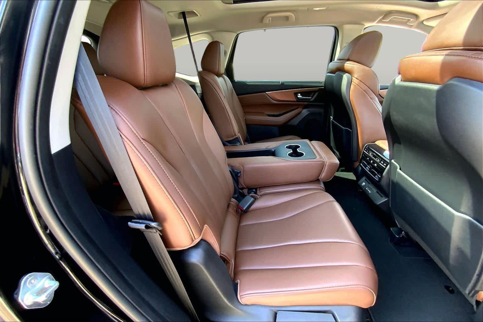 Used 2023 Acura MDX w/ Technology Package FWD image 21