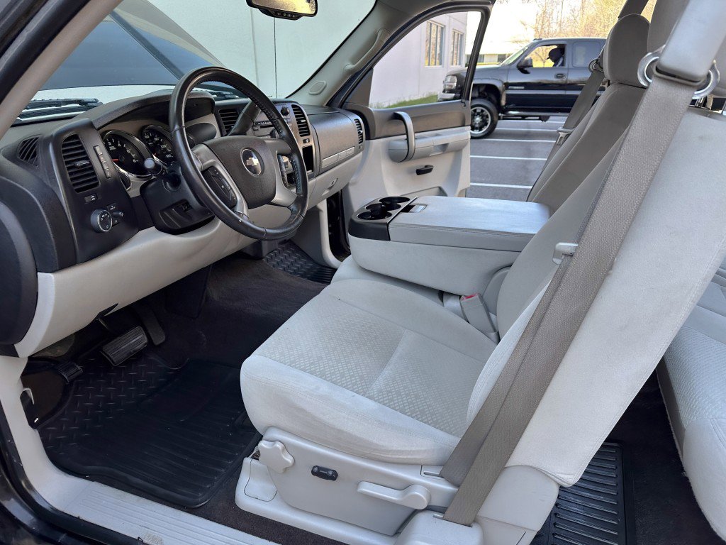 Used 2008 Chevrolet Silverado 1500 LT w/ All Star Edition image 16