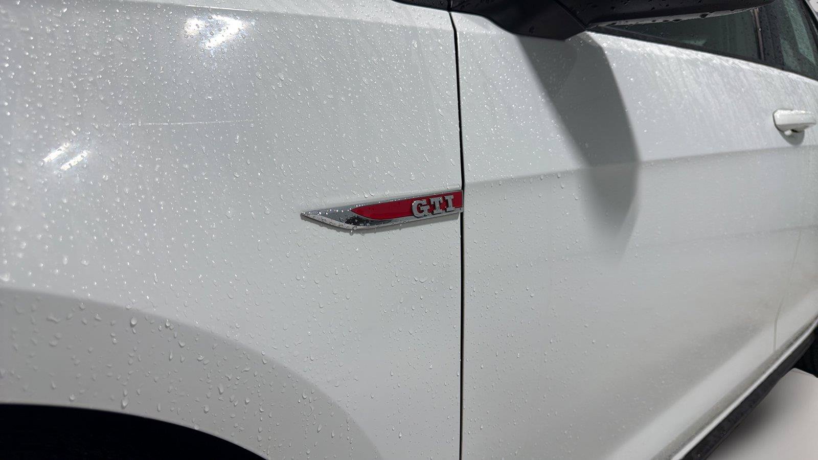 Used 2020 Volkswagen Golf 4-Door FWD image 30