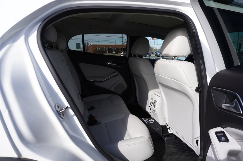 Used 2018 Mercedes-Benz GLA 250 4MATIC image 7