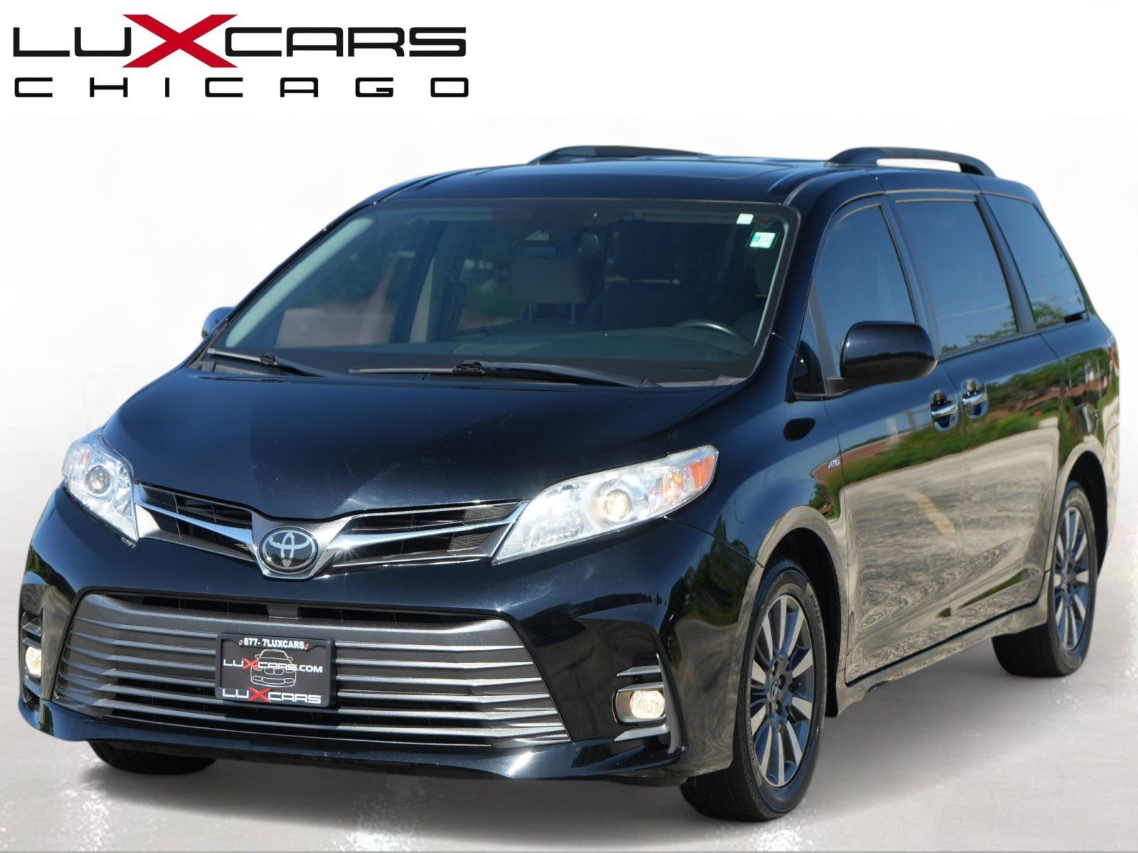 Used 2020 Toyota Sienna XLE Premium AWD/4WD image 3