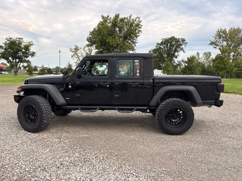 Used 2023 Jeep Gladiator Sport w/ Trailer Tow Package AWD/4WD image 6