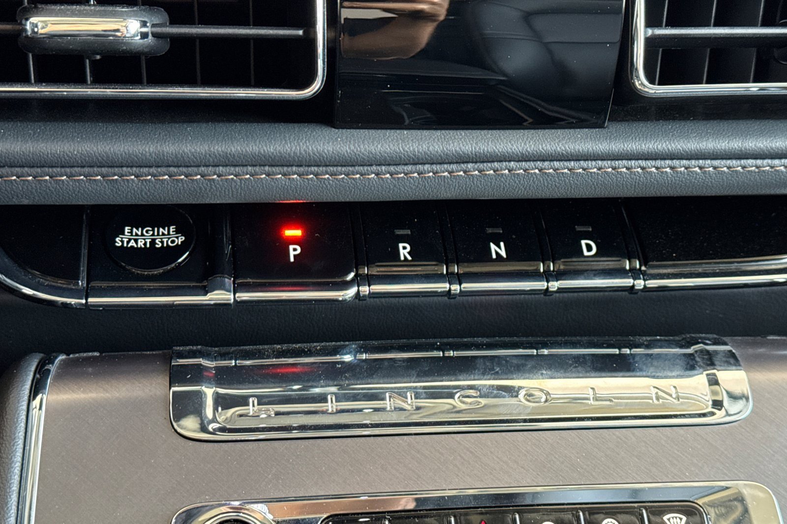 New 2025 Lincoln Aviator 2WD w/ Equipment Group 101A image 22