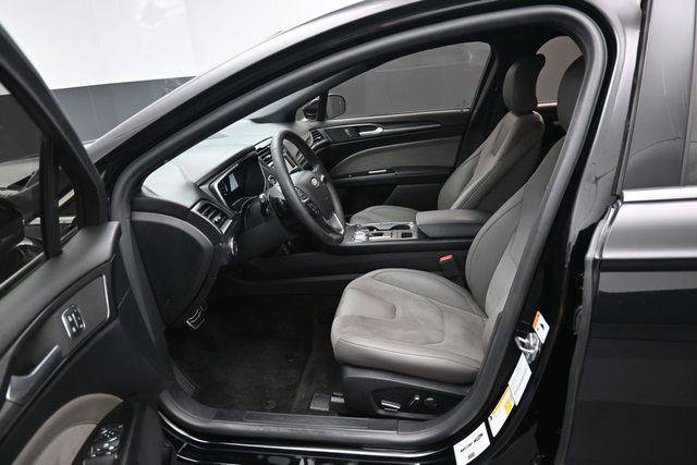 Used 2018 Ford Fusion Sport w/ Equipment Group 401A AWD/4WD image 9