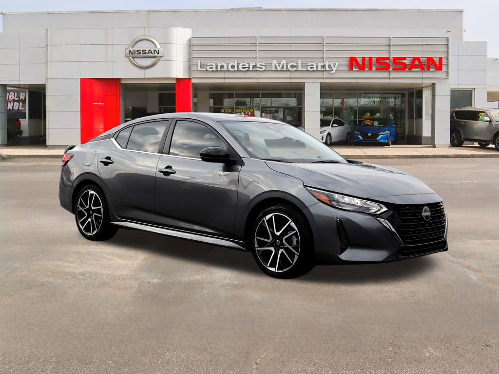 Used 2025 Nissan Sentra SR w/ SR Premium Package image 1