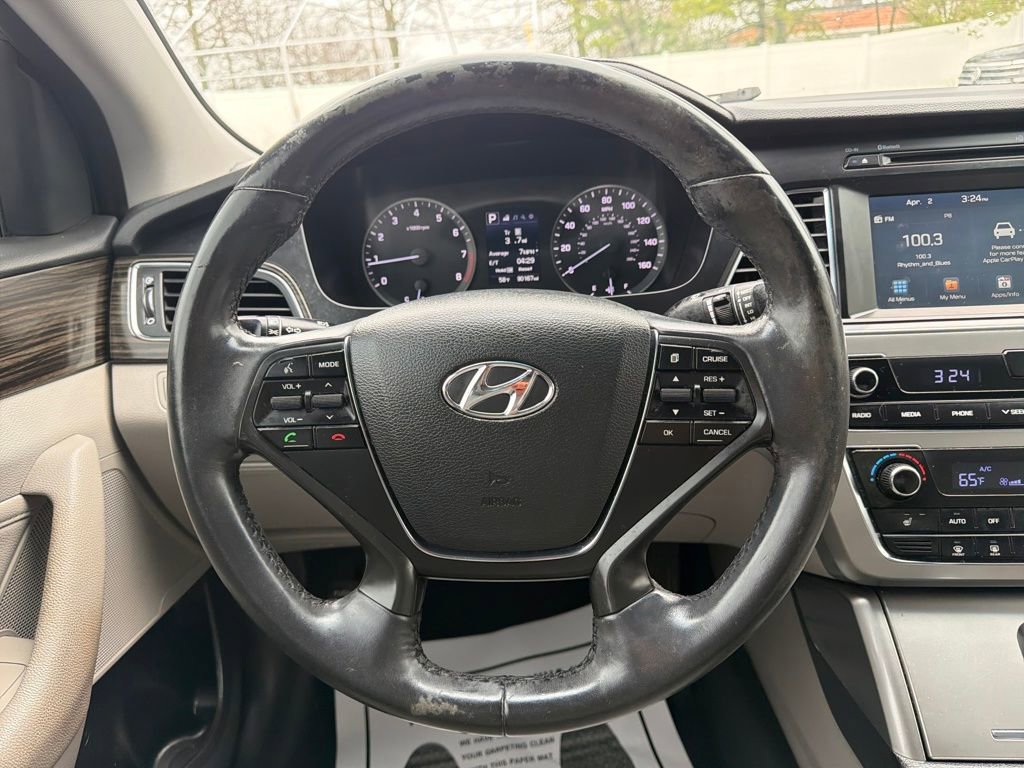 Used 2017 Hyundai Sonata Limited image 16