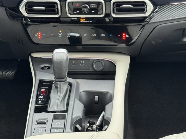 New 2026 Nissan Sentra SL w/ Floor Mat Package image 24