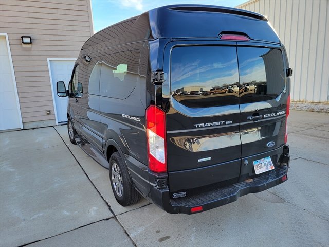 Used 2018 Ford Transit 150 130 Low Roof w/ Exterior Upgrade Package RWD image 6