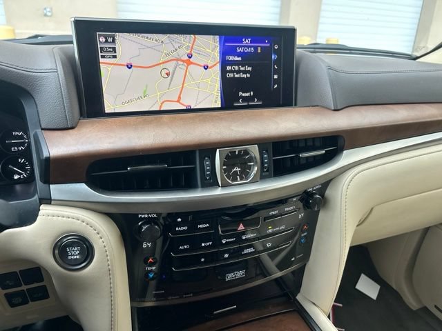 Used 2019 Lexus LX 570 4WD image 10