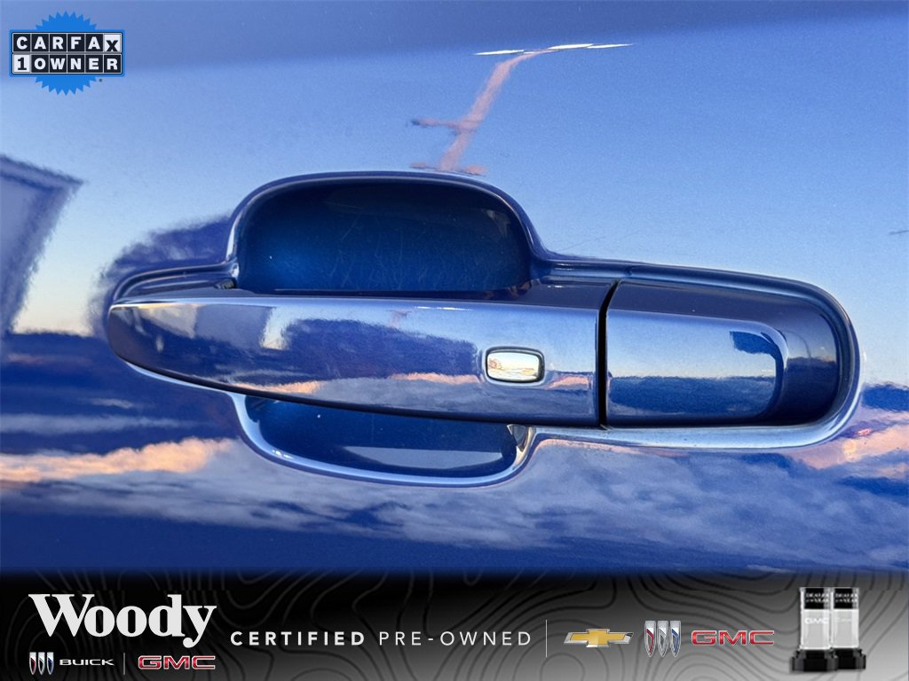 Certified 2023 GMC Acadia SLT w/ Elevation Edition image 12