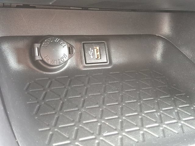 Used 2024 Toyota RAV4 XLE AWD/4WD image 23