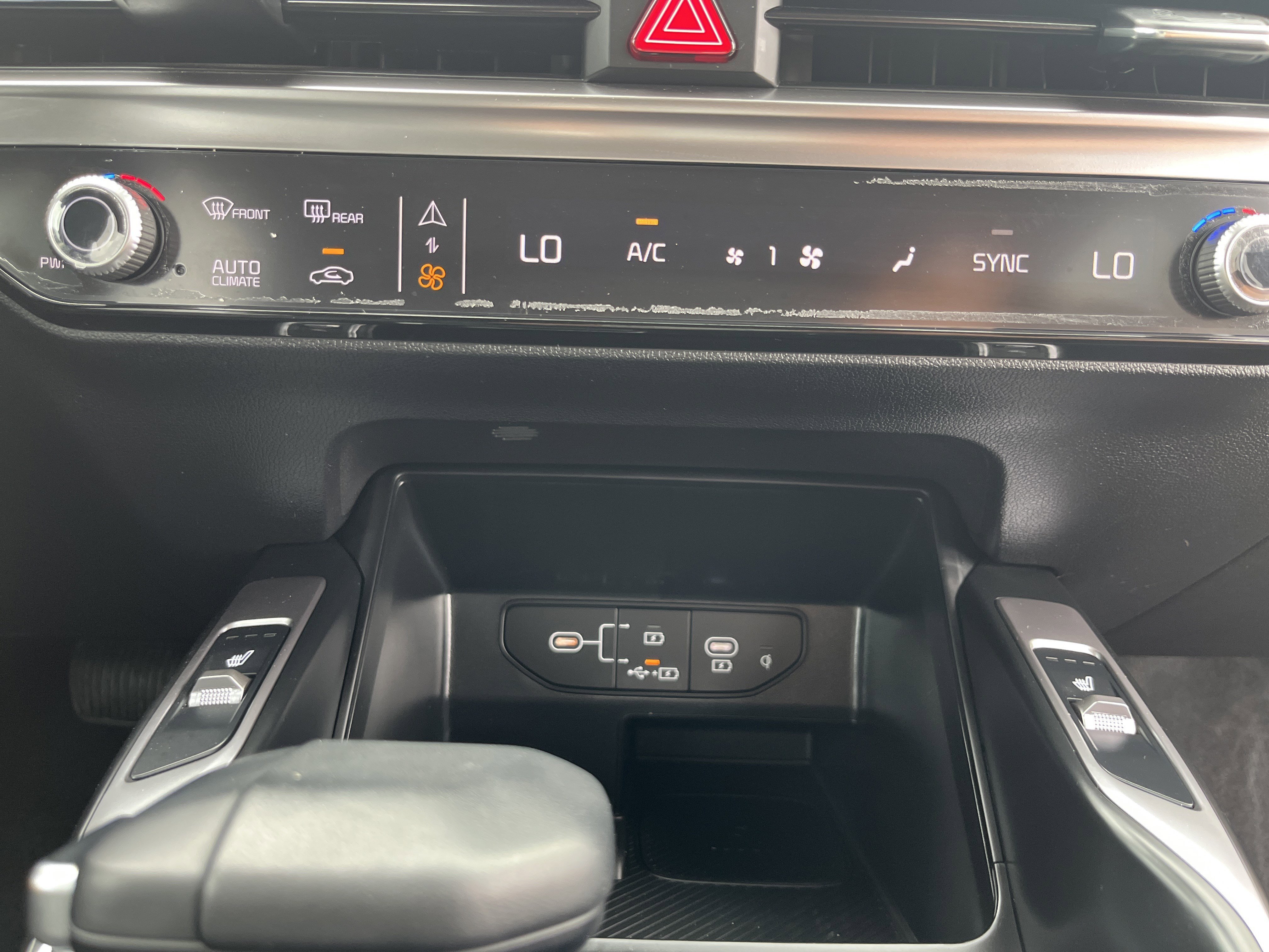Used 2025 Kia Sorento S FWD image 21