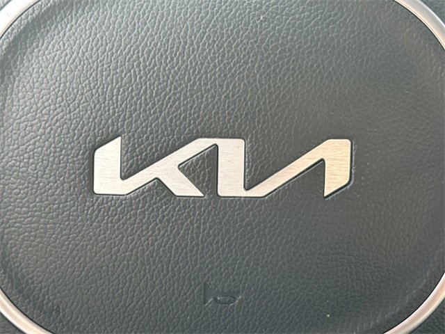 Used 2022 Kia Sorento EX w/ Panoramic Sunroof Package image 29