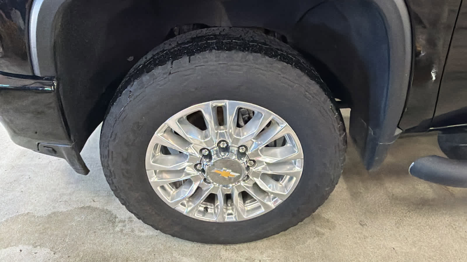 Used 2022 Chevrolet Silverado 2500 LTZ w/ LTZ Plus Package image 27