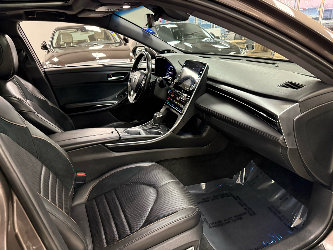 Used 2019 Toyota Avalon Touring w/ Advanced Safety Package image 31