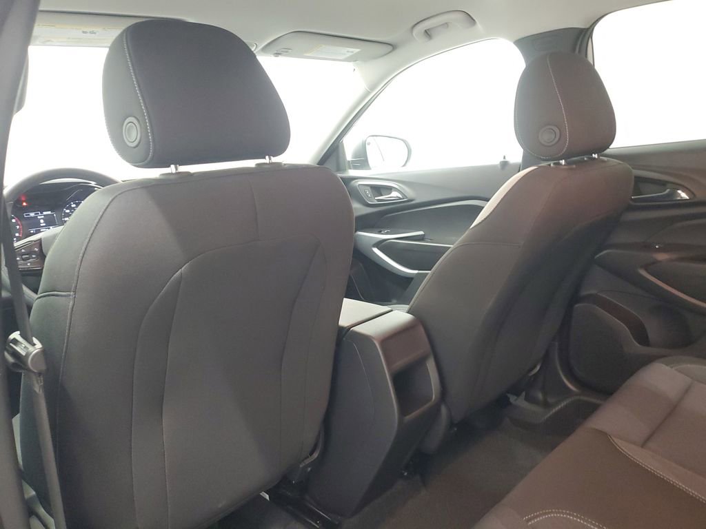 Used 2025 Chevrolet Trax LS w/ Driver Confidence Package image 12