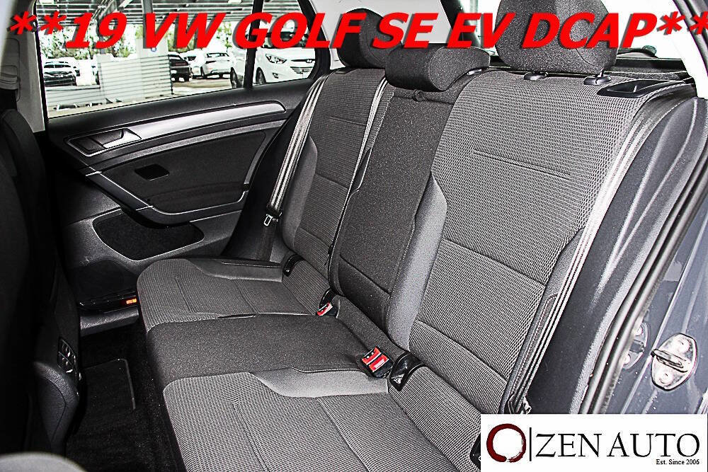 Used 2019 Volkswagen e-Golf SE w/ Driver Assistance Package image 32