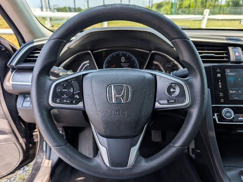 Used 2018 Honda Civic EX image 22