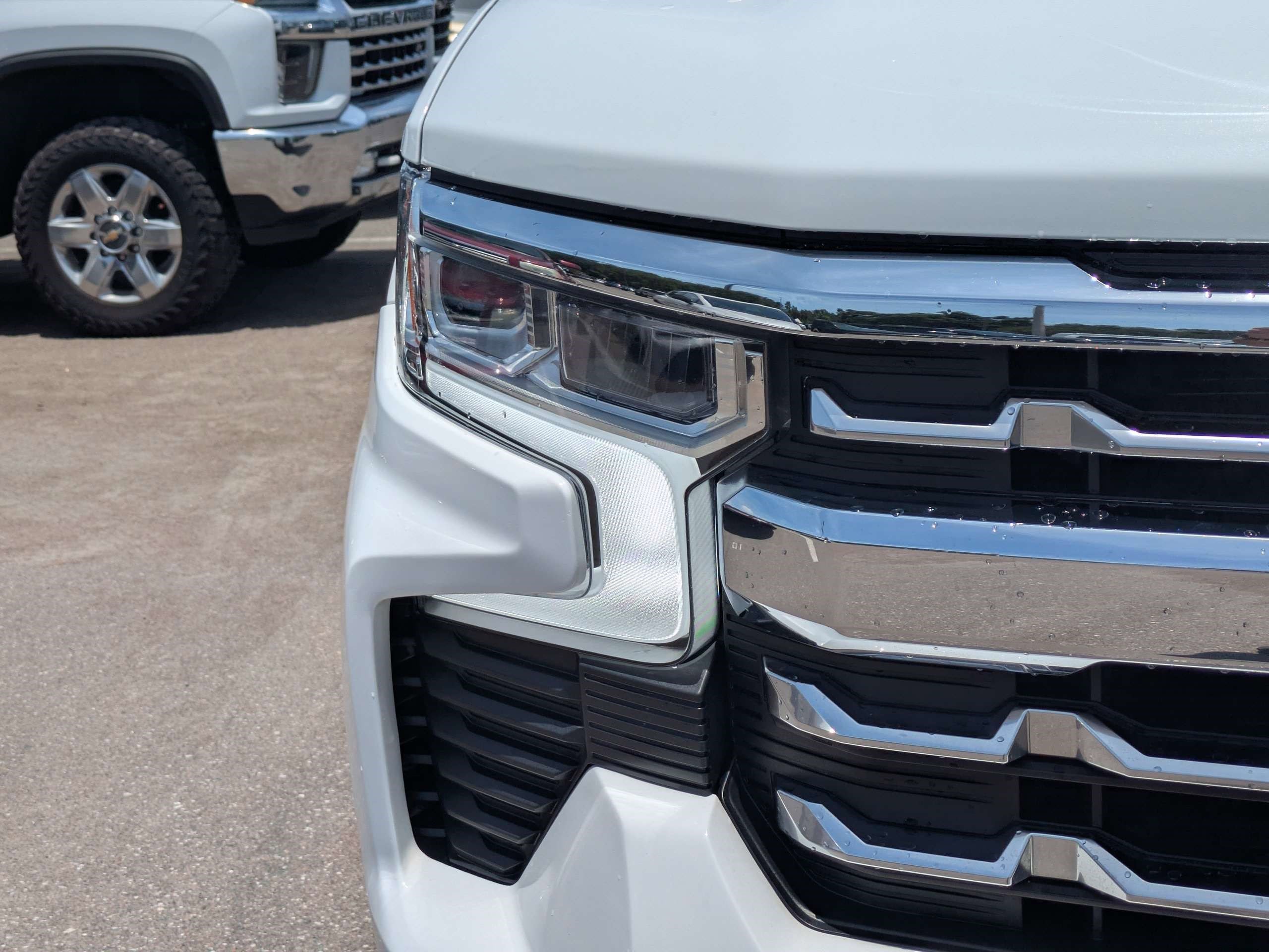 Used 2024 Chevrolet Silverado 1500 LTZ w/ Technology Package AWD/4WD image 8
