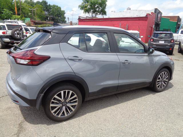 Used 2024 Nissan Kicks SV FWD image 18