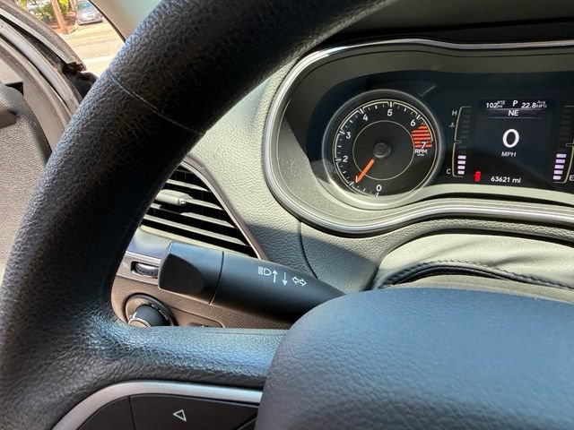 Used 2021 Jeep Cherokee Latitude AWD/4WD image 26