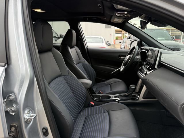 Used 2025 Toyota Corolla Cross AWD Hybrid w/ Convenience Package image 31