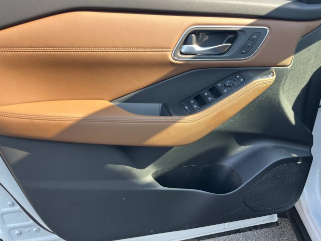 New 2026 Nissan Rogue Platinum AWD/4WD image 22
