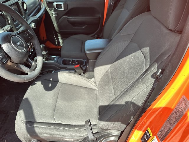 Used 2023 Jeep Wrangler Unlimited Sport AWD/4WD image 17