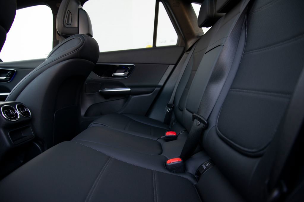 New 2026 Mercedes-Benz GLC 300 4MATIC image 13