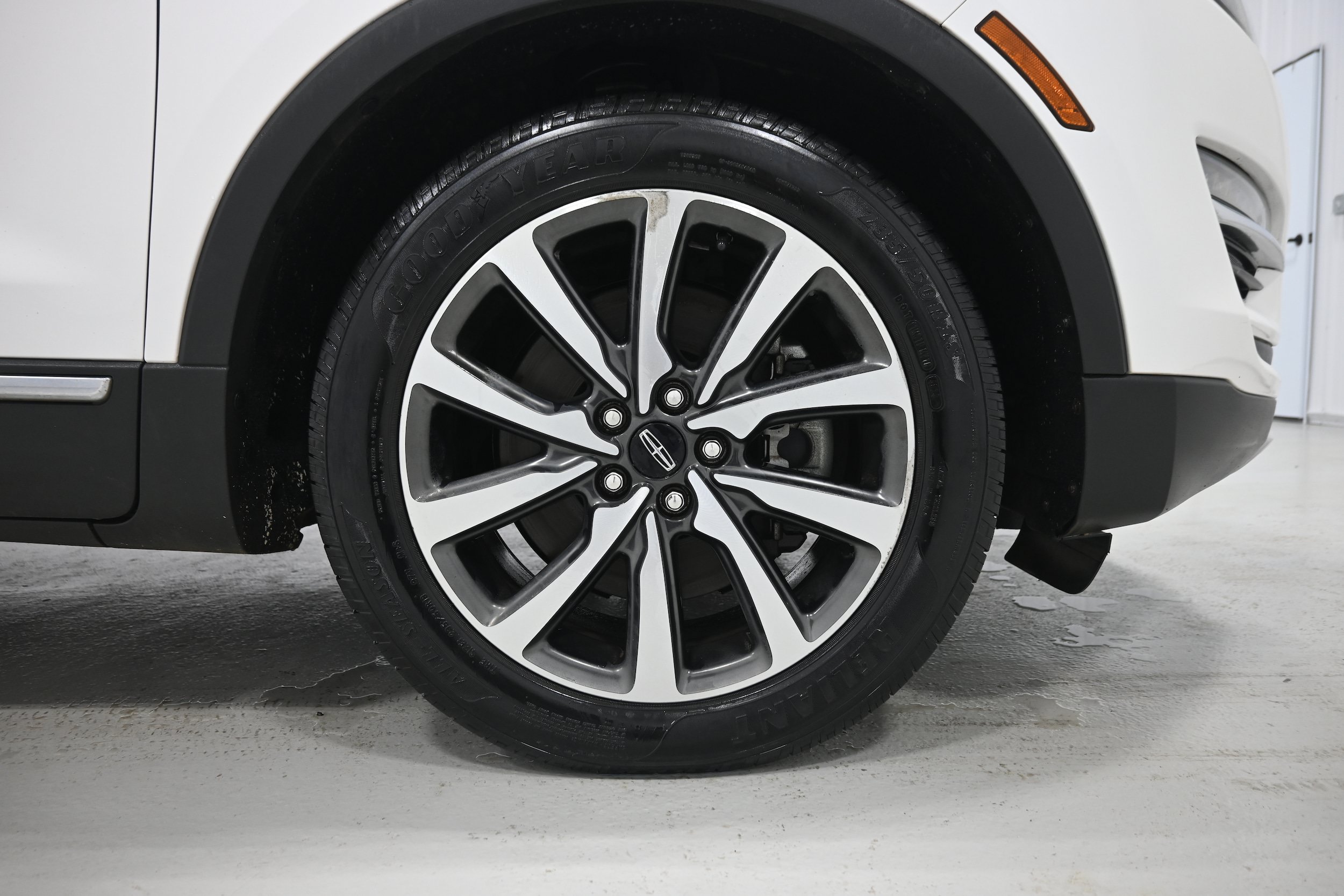 Used 2019 Lincoln MKC Reserve AWD/4WD image 36