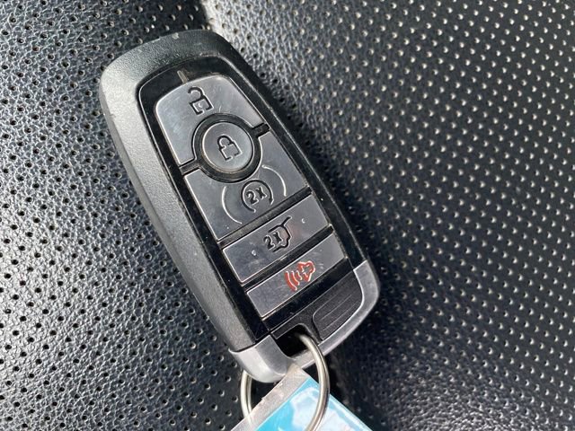 Used 2022 Ford Escape Titanium AWD/4WD image 24