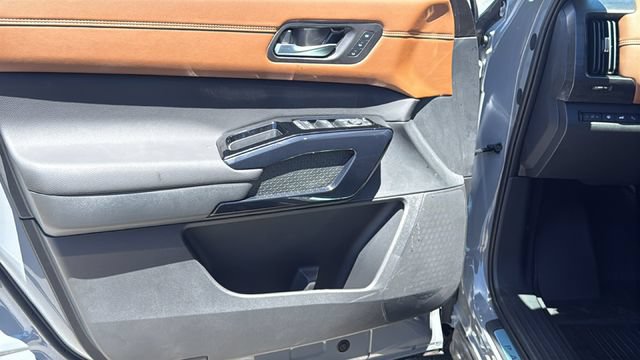 New 2026 Nissan Pathfinder Platinum w/ Cargo Package AWD/4WD image 23
