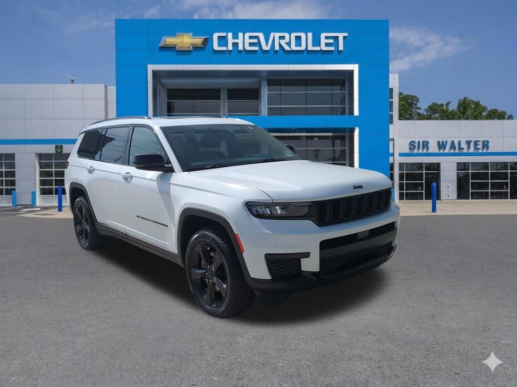 Used 2023 Jeep Grand Cherokee L Laredo image 8