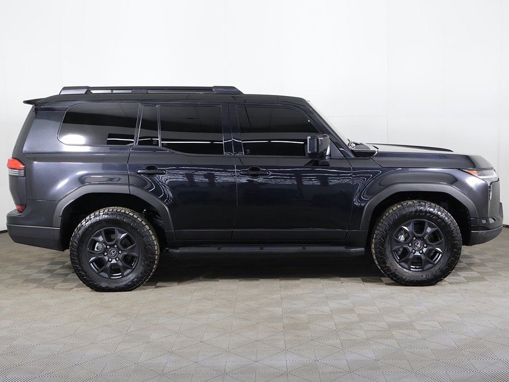 Used 2024 Lexus GX 550 image 22