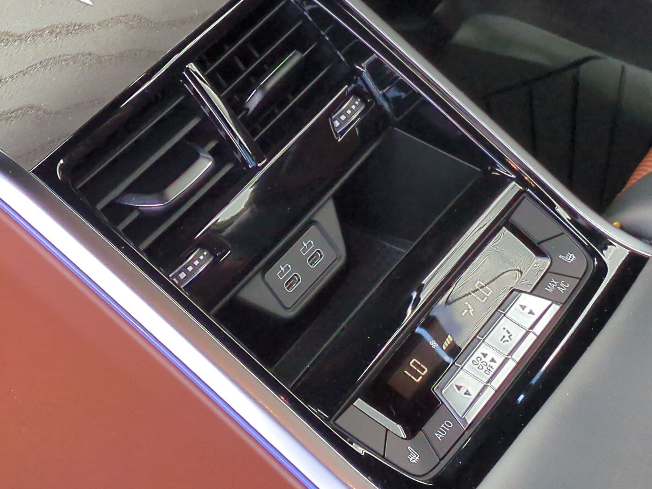 Certified 2025 BMW 840i RWD image 32