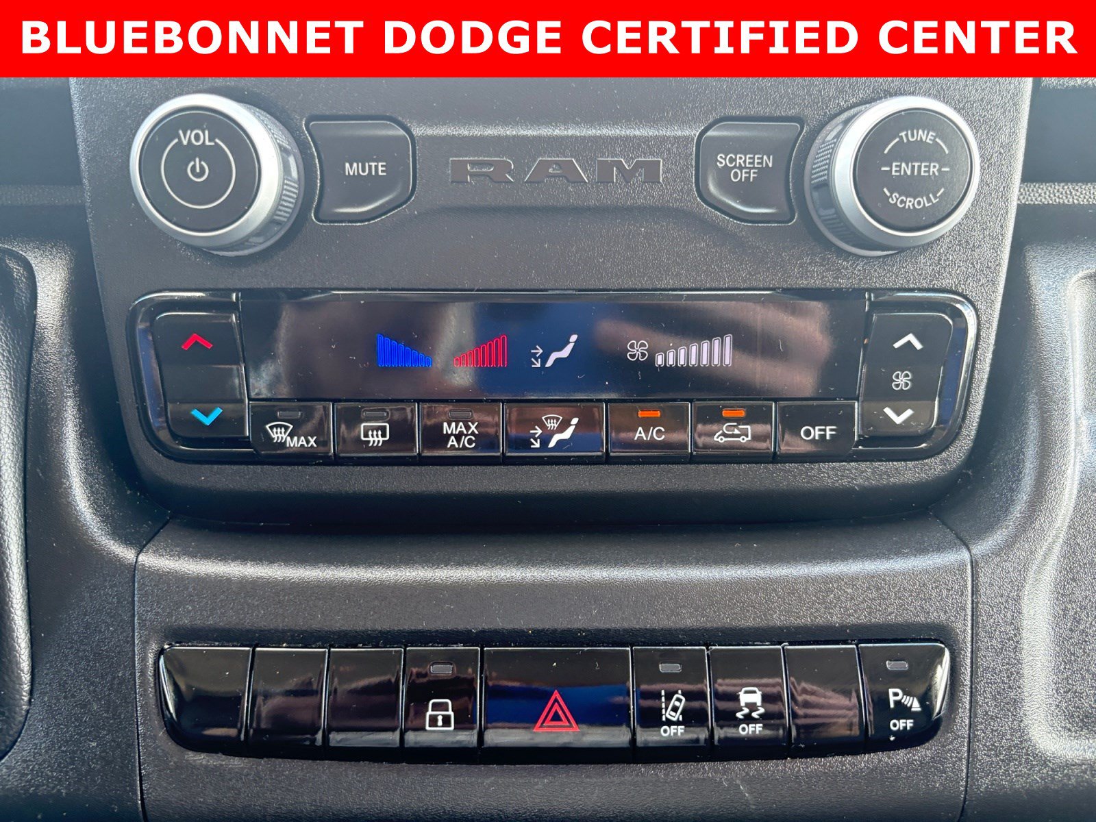 Used 2025 RAM ProMaster 2500 w/ Safety Group FWD image 17