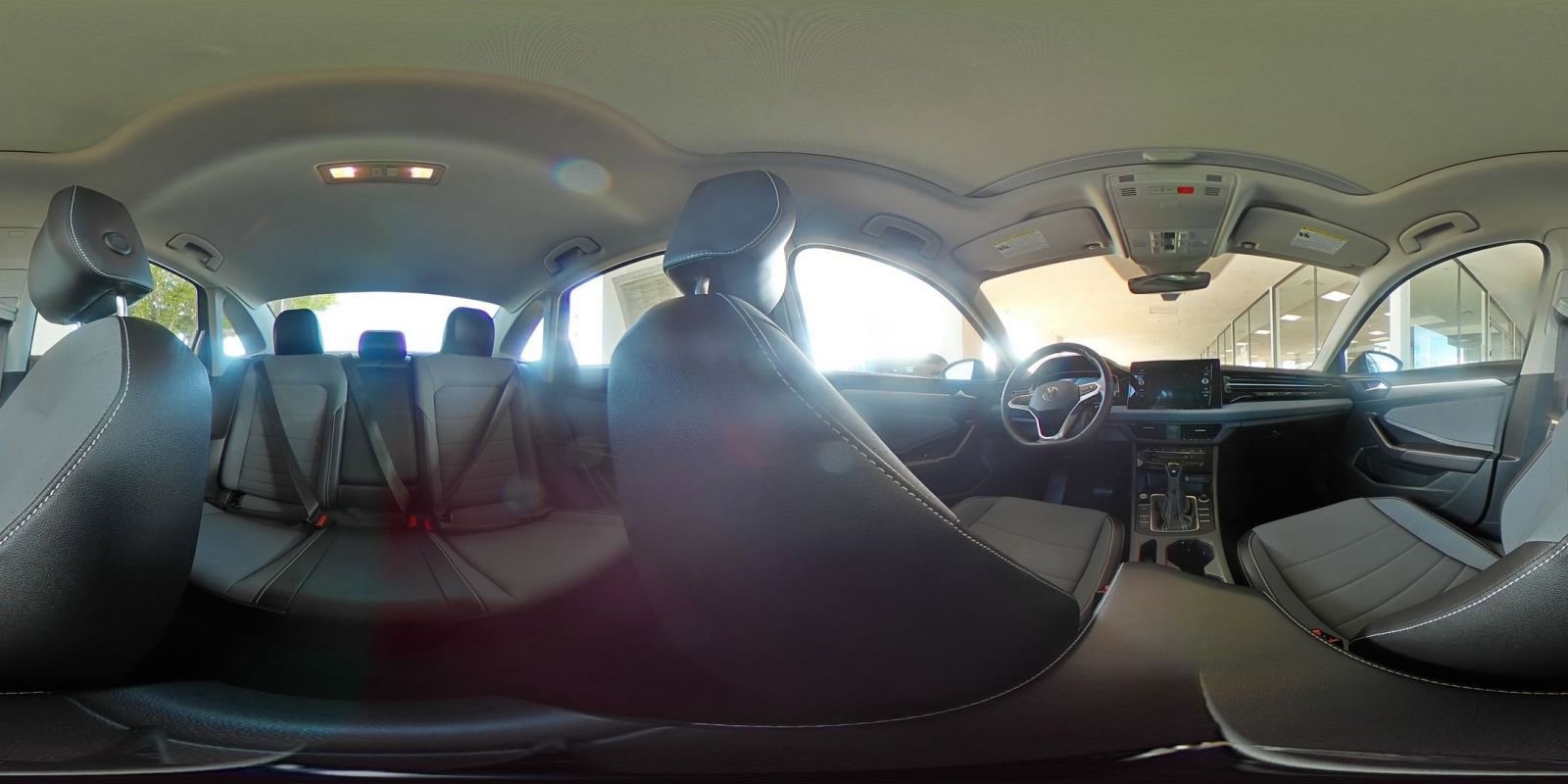 Used 2025 Volkswagen Jetta SE image 44