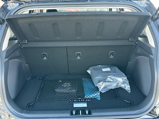 New 2026 Hyundai Venue SEL image 6