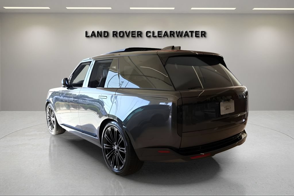 New 2025 Land Rover Range Rover SE AWD/4WD image 2