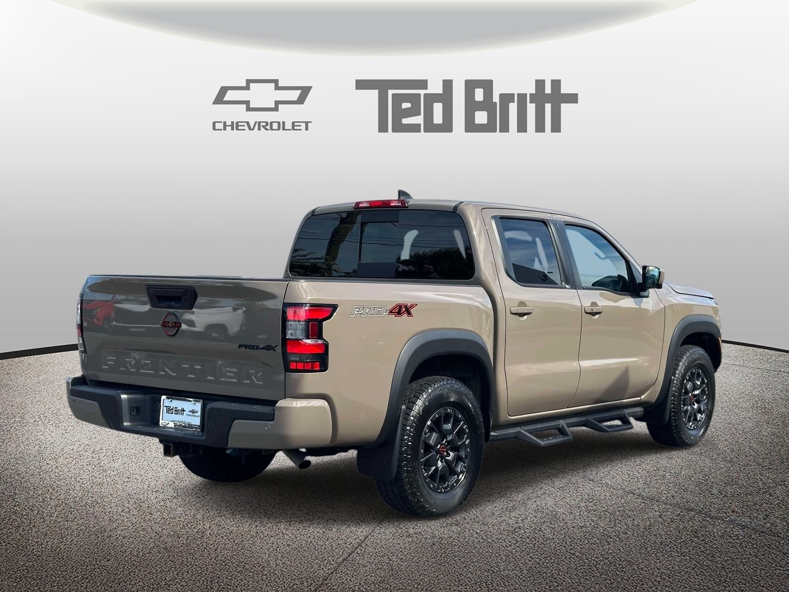 Used 2023 Nissan Frontier PRO-4X w/ Pro-4X Premium Package AWD/4WD image 4