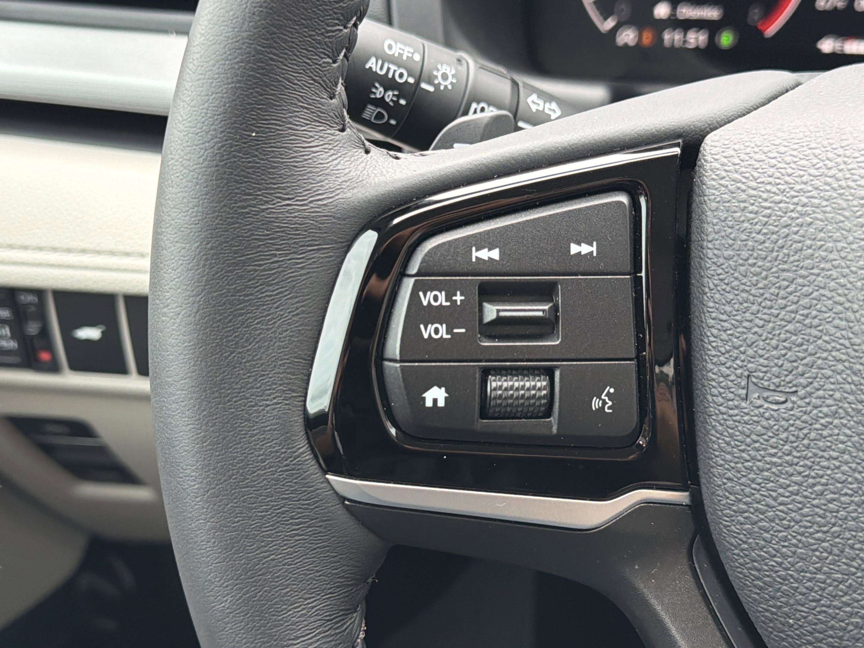 Certified 2026 Honda Odyssey EX-L image 18